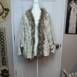 Pinklicious Cream Dolman Sleeve Cardigan Medium Boho Woven Faux Fur